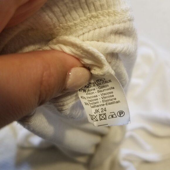 Brandy Melville White Crop 3/4 Sleeve Top Ribbed Relaxed Fit Small Shirt Crew - Picture 6 of 9